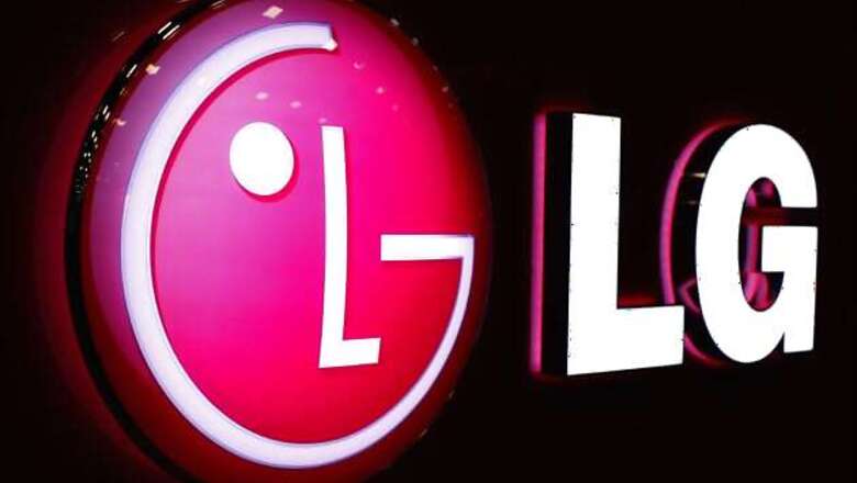 G Flex: LG's curved display phone leaked in images