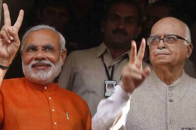 Advani should drop 'V' from his name if he wants Modi to listen, says Kejriwal