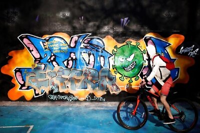 Top British Doctor Says Coronavirus Fight is a Long Marathon Not a Sprint