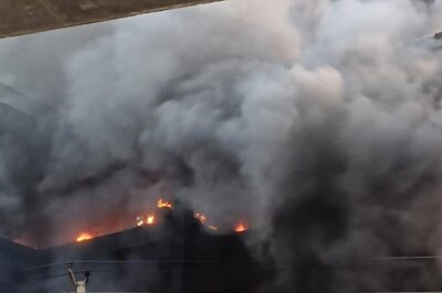 Delhi: Fire Breaks Out in Mundka Factory Again After 27 Killed in Blaze Last Year