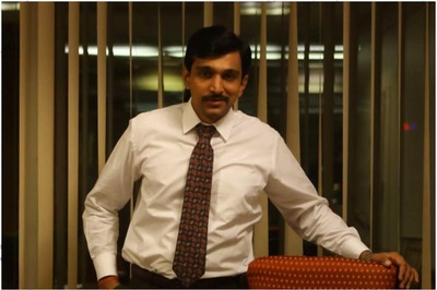 Pratik Gandhi Says There Cannot be Competition Between Actors