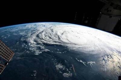 Sky is No Limit: Japan Firm to Fly Wedding Plaques into Space