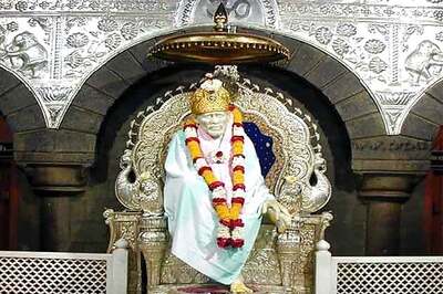 Shirdi Sai Baba temple gets 36 kg gold in 2011