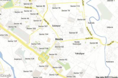 FNG road project: Noida Authority carries out demolition drive