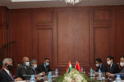 Jaishankar Meets His Chinese Counterpart in Dushanbe, Discusses Disengagement in Border Areas