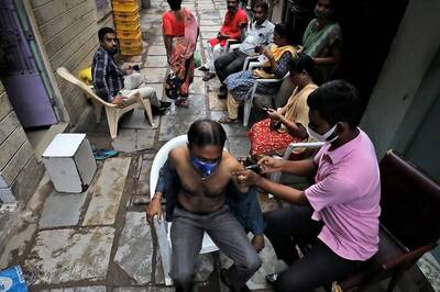 Ahead of PM Modi's Review Meet, Maharashtra CM's 100% Covid Vaccination Goal For November