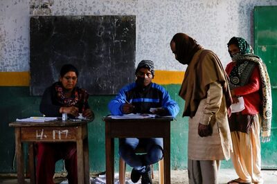 'Remains Unchanged': J&K Issues Clarification After Reports of 25L New Voters' Enrollment, Non-local Voting