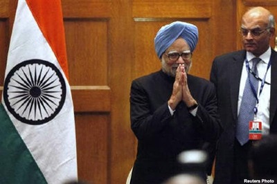 Manmohan Singh receives World Statesman Award