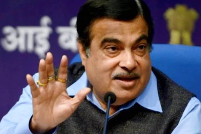 Congress Leader Takes a Dig at RSS, Says 'Nitin Gadkari Looks Obscene in Khaki Half Pants'
