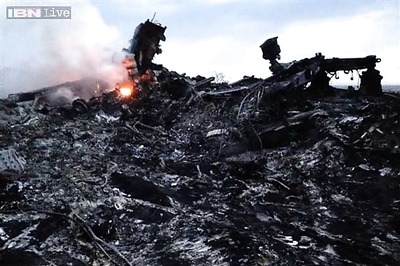 Netherlands deploys more experts to probe MH17 crash