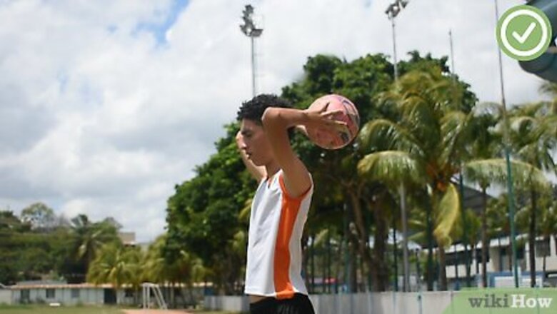 How to Do a Throw‐In in Soccer