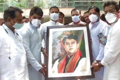 Like Father, Like Son: Jyotiraditya Scindia Follows in Madhavrao's Footsteps With New Role, 30 Yrs Apart