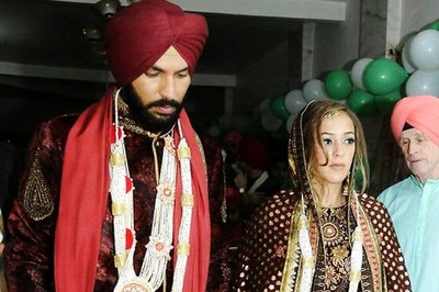 Yuvraj Singh-Hazel Keech Continue To Rule Hearts With Their Wedding Pictures