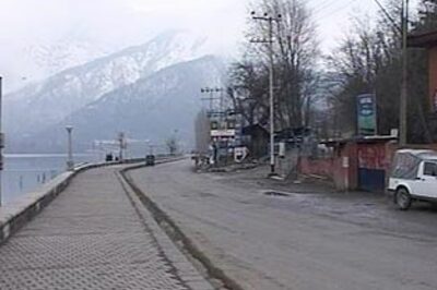 Separatist group shutdown affects life in Srinagar