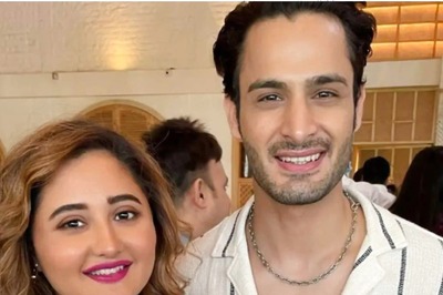 Rashami Desai Accuses Umar Riaz's Fans of 'Harassing' Her on Twitter, Reaches Out to Mumbai Police