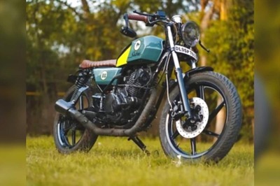 This Intense-Looking Cafe Racer is Actually a Modified Bajaj Pulsar Abandoned 6-Yrs Ago