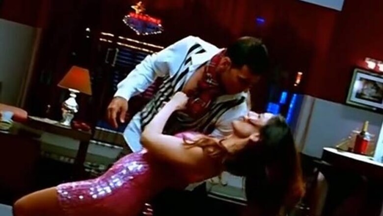 Quick Quiz: Can you guess these Sunidhi Chauhan songs?