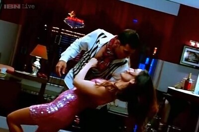 Quick Quiz: Can you guess these Sunidhi Chauhan songs?