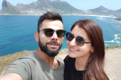 Anushka Sharma Sports Virat Kohli's T-Shirt, Gives it a Cool Makeover; See Pics