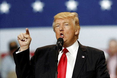 Trump Accuses ex-FBI Director Comey of Cowardice Over 'Leaks'