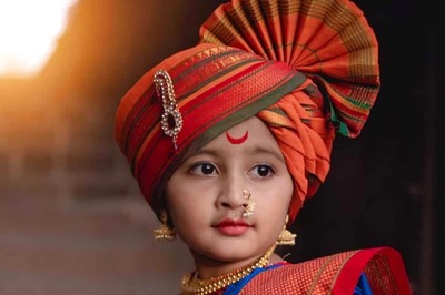 Mazhi Tuzhi Reshimgaath Star Myra Vaikul's Marathi Attire Bowls Over Internet