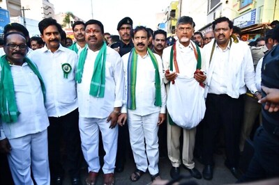 Oppn Leaders Collect Funds For Campaign Against 3-Capital Plan, Andhra Farmers Seek PM's Intervention