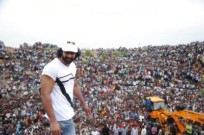 When 'Man of Masses' Prabhas was Greeted by a Huge Crowd