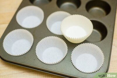 How to Make Strawberry Banana Cupcakes