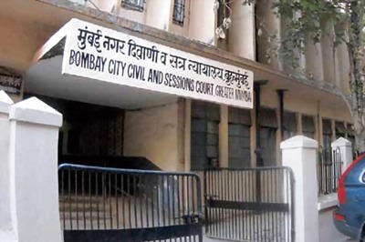 Mumbai: Drug addict caught stealing fans from court