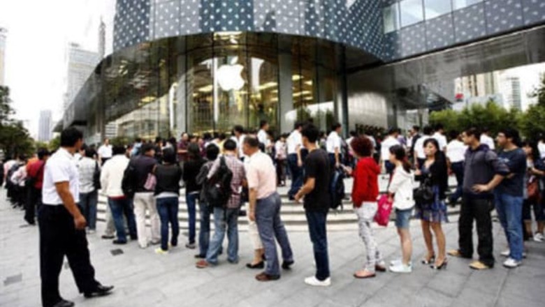 iPhone 4 orders exceed 200,000 in China