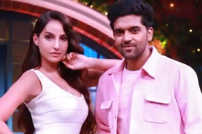 Nora Fatehi Raps in Hindi, Gives Shout-out to Navjot Singh Sidhu on The Kapil Sharma Show