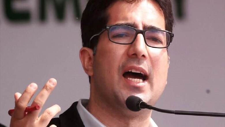 Shah Faesal, 2 PDP Members Including Mehbooba Mufti's Uncle 'Informally' Asked Not to Move Out of Their Houses