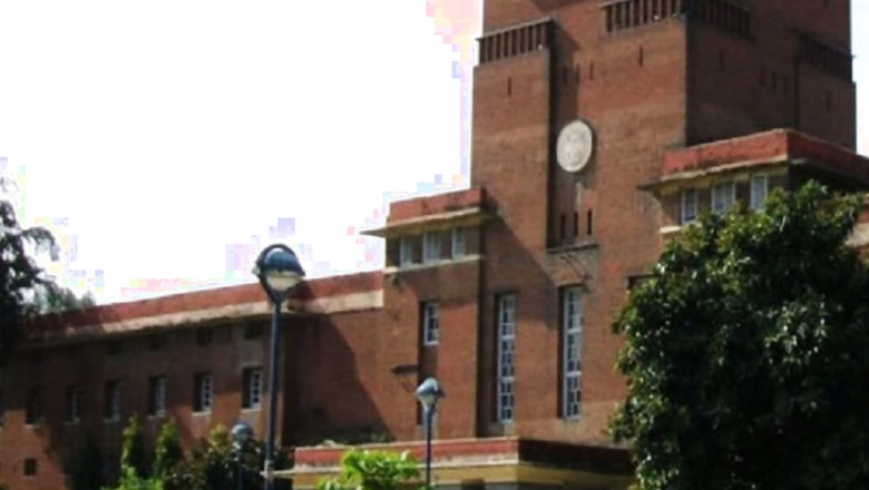 DU Karamchari Union Demands Action Against Kalindi College GB Chairman for 'injuring' Employee