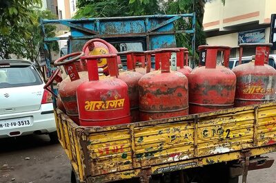 LPG Gas Cylinder Price Hike: Cooking Gas Becomes Costlier by Rs 50 from Today; New Rates Here