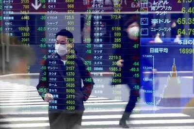 Asian Stocks Set To Fall As Wall Street's Tech Rally Stumbles