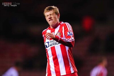 Ireland winger McClean joins Wigan from Sunderland