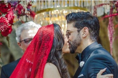 Farhan Akhtar-Shibani Dandekar Share Unseen Romantic Pictures From Their Dreamy Wedding | Check Here