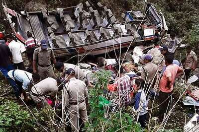 9 Children from Surat Killed as Picnic Bus Carrying 70 Students Falls Into 15-Feet Gorge