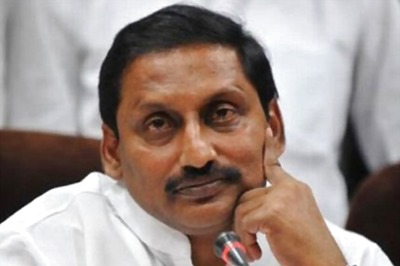 Cong MP accuses AP CM of discriminating against Telangana