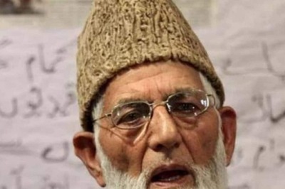 Curfew-like Curbs Imposed in Kashmir, Internet Shut as Separatist Leader Geelani Buried in Srinagar