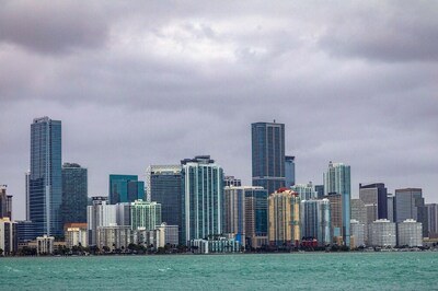 US Immigration Fuels Uptick in Population Growth, Highest Level in Two Decades