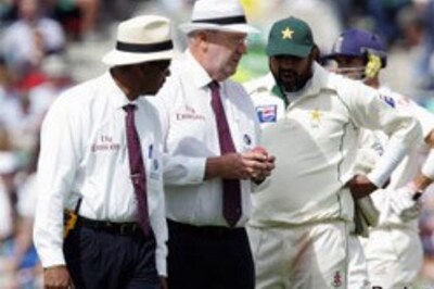 Pak caught out in ball tampering row