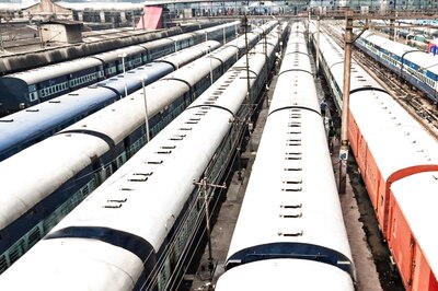 Indian Railways' Passenger Occupancy Touches 80% After Drop in COVID-19 Cases