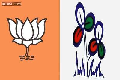 West Bengal: TMC-BJP workers clash again, one injured