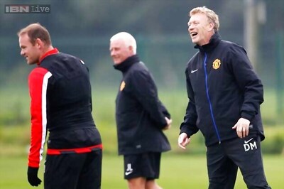 Unbeaten Everton face City as troubled Man United visit Sunderland