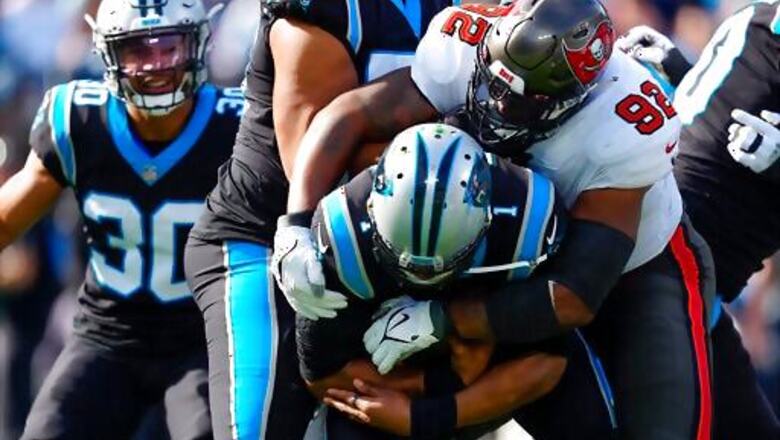 Brady, Bucs Rout Panthers 32-6 To Clinch NFC South Title