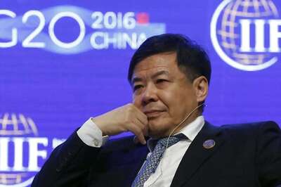 China Widens Foreign Access to Its Giant Financial Sector