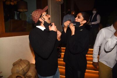 Video of Deepika Padukone Feeding Birthday Cake to Ranveer Singh Goes Viral