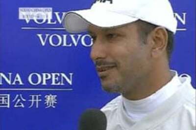 Jeev Milkha Singh outscores Woods
