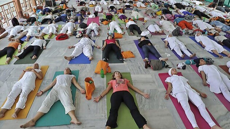Yoga classes for central government employees from April 1